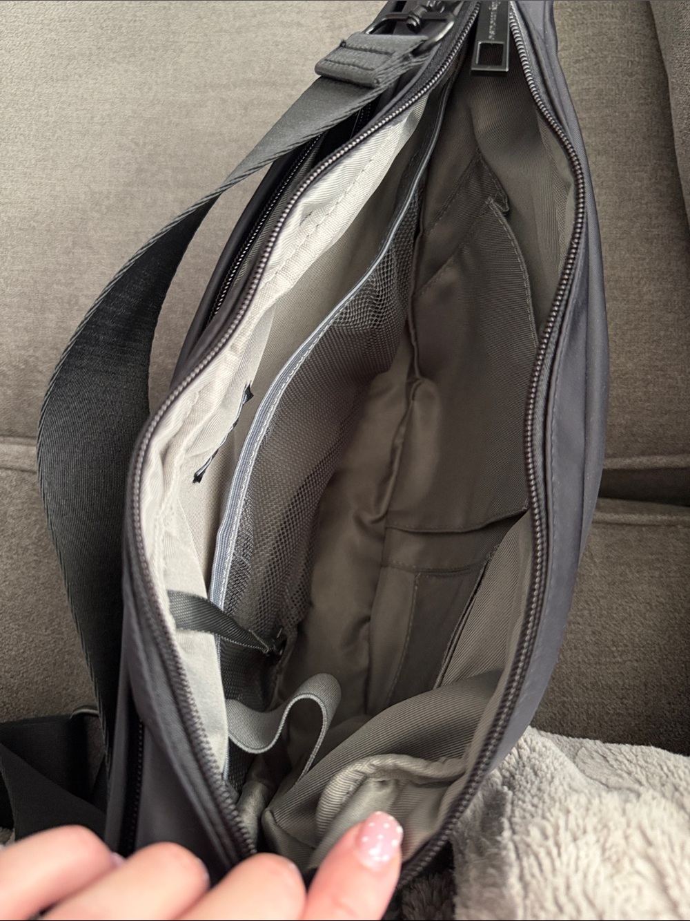 Citymouse Cross Body Diaper Bag - Picture 3 of 6